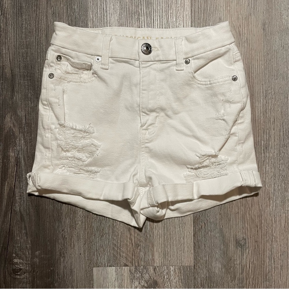 American Eagle Outfitters White Distressed Jean Shorts Size 0